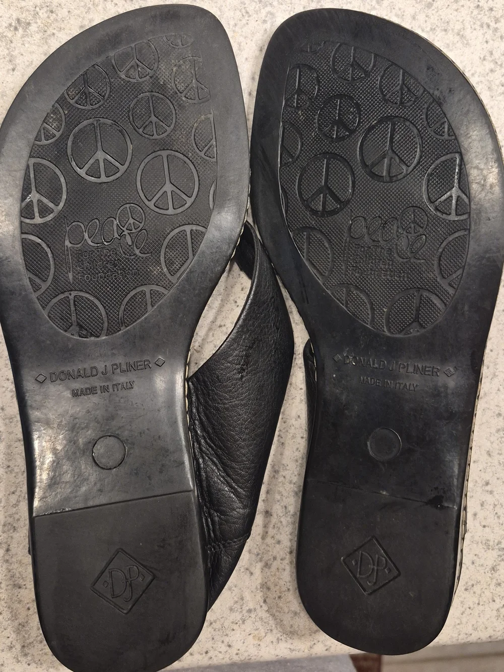 Donald J. Pliner Black Leather Thong Sandals with Padded Straps